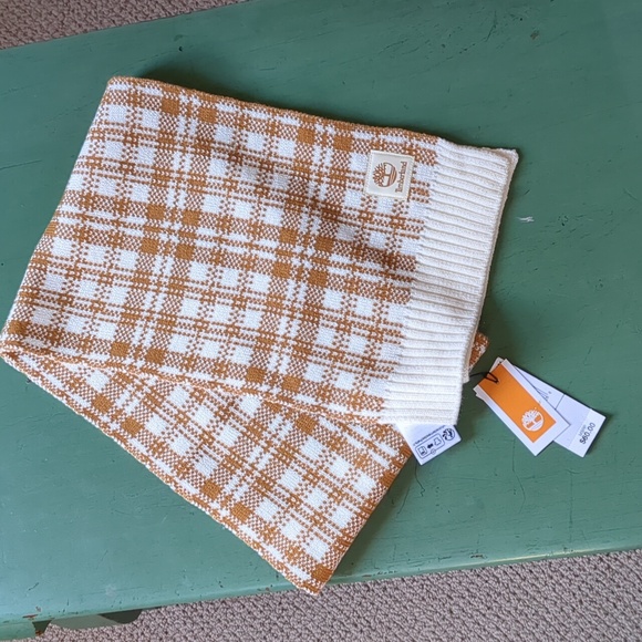 NWT Timberland cream and tan plaid scarf - Picture 3 of 8
